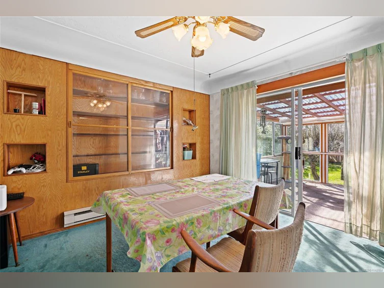 625 Broadway Street, Saanich, BC, V8Z 2G5 - 13