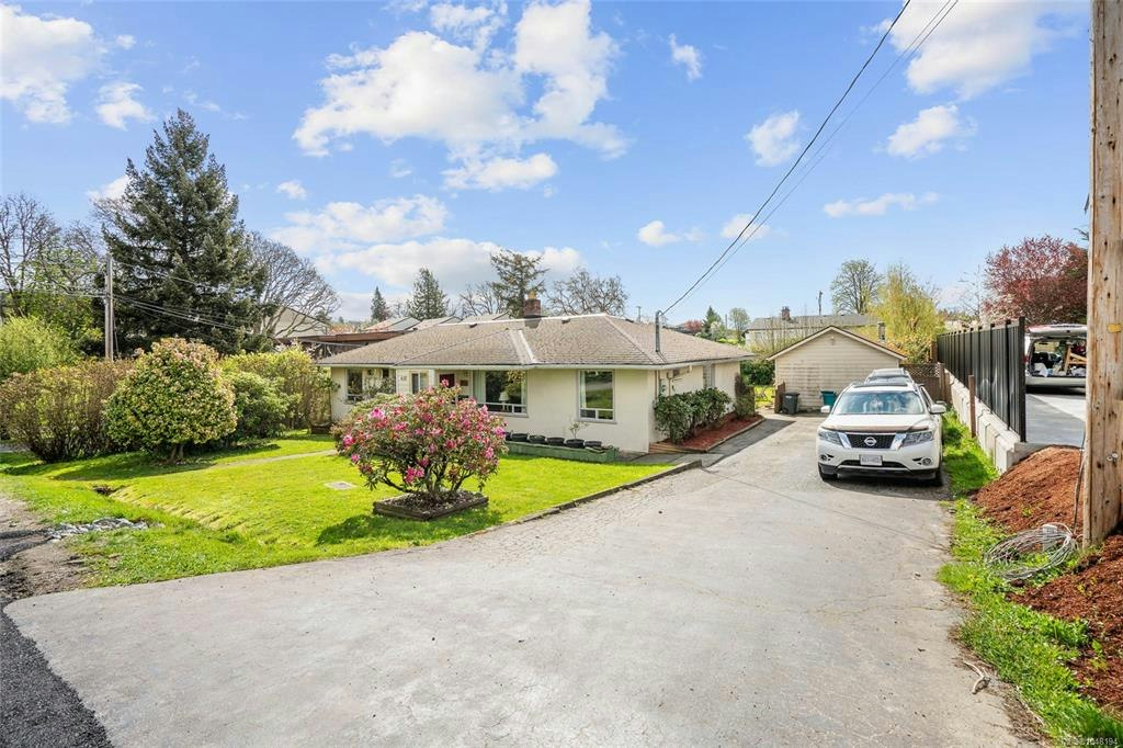 625 Broadway Street, Saanich, BC, V8Z 2G5 - 49