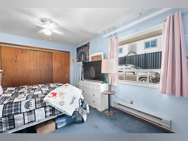 625 Broadway Street, Saanich, BC, V8Z 2G5 - 23