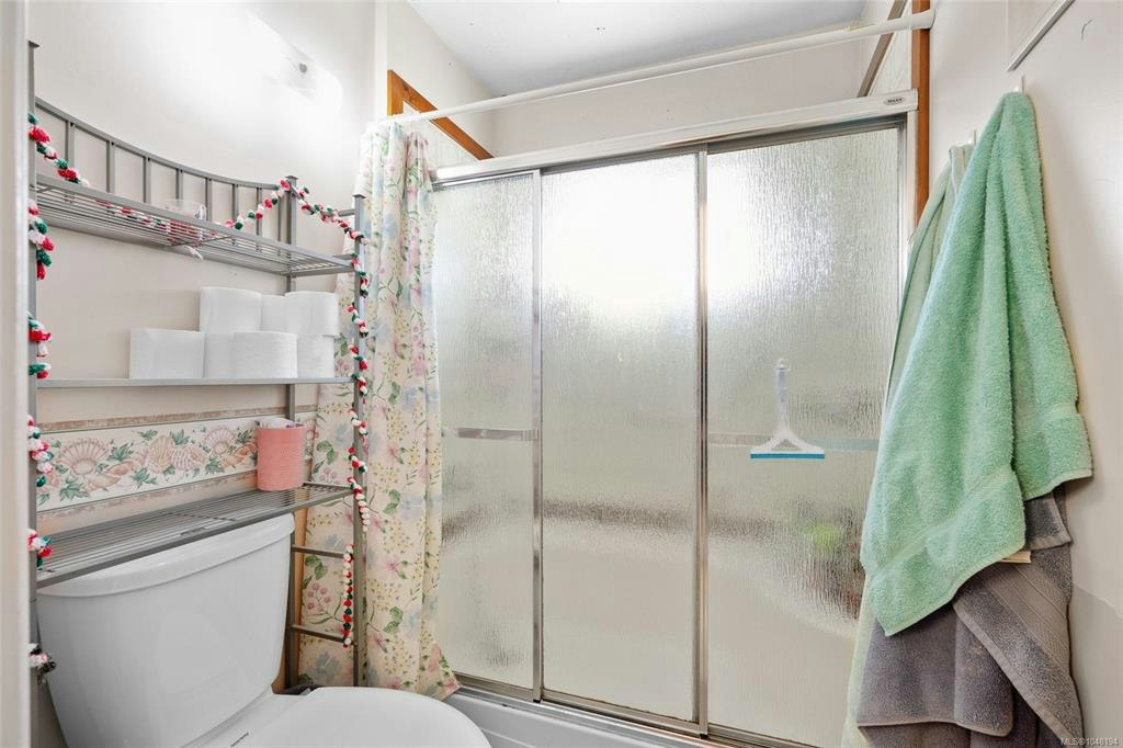 625 Broadway Street, Saanich, BC, V8Z 2G5 - 22