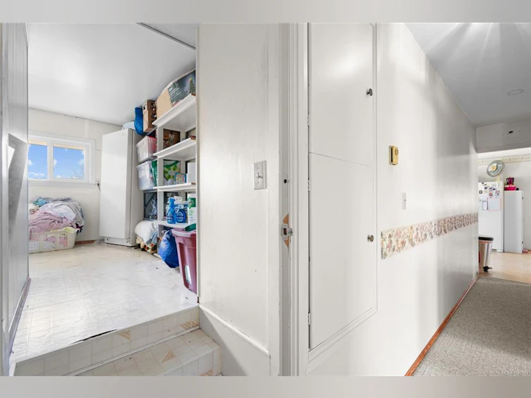 625 Broadway Street, Saanich, BC, V8Z 2G5 - 28