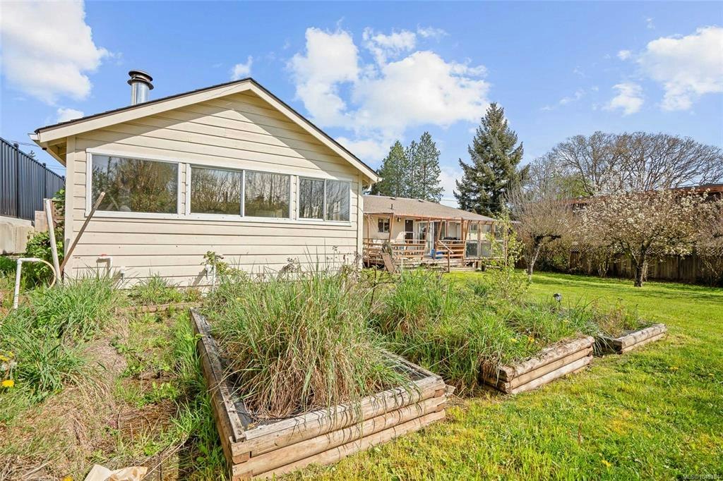 625 Broadway Street, Saanich, BC, V8Z 2G5 - 35