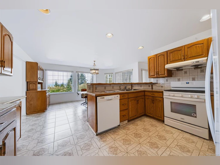 846 Wright Road, Parksville, BC, V9P 1Z9 - 7