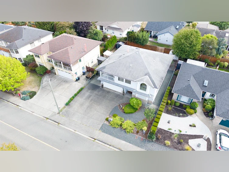 846 Wright Road, Parksville, BC, V9P 1Z9 - 2