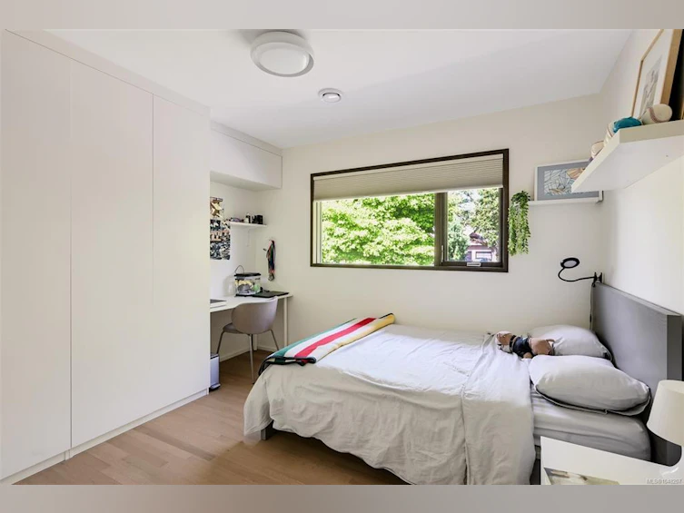 3055 Beach Drive, Oak Bay, BC, V8R 6L5 - 45