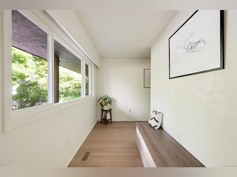 3055 Beach Drive, Oak Bay, BC, V8R 6L5 - 48