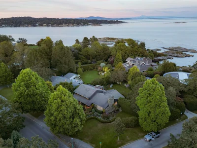 3055 Beach Drive - 2
