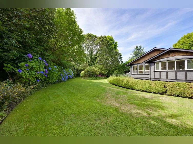 3055 Beach Drive, Oak Bay, BC, V8R 6L5 - 66