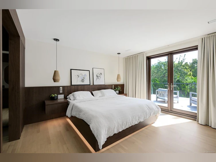 3055 Beach Drive, Oak Bay, BC, V8R 6L5 - 37