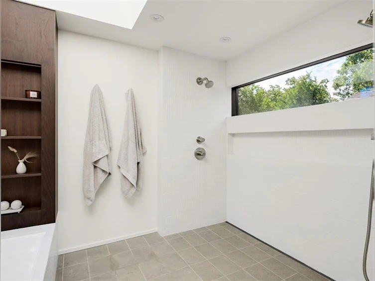 3055 Beach Drive, Oak Bay, BC, V8R 6L5 - 40