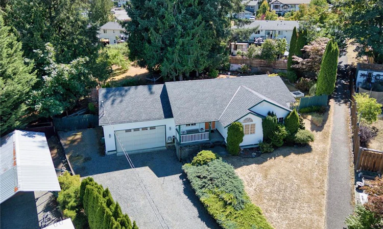 617 Taylor Crescent