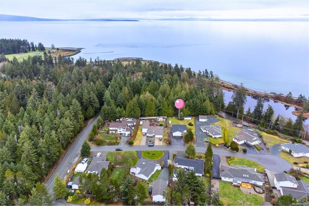 3043 Raymur Place, Qualicum Beach, BC, V9K 2N9