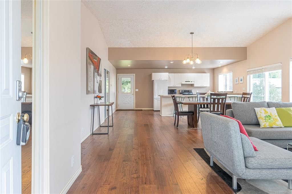 3043 Raymur Place, Qualicum Beach, BC, V9K 2N9 - 16