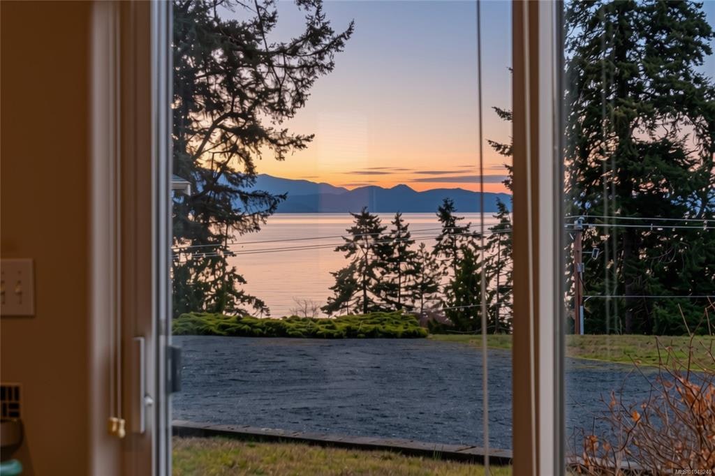 3043 Raymur Place, Qualicum Beach, BC, V9K 2N9 - 22