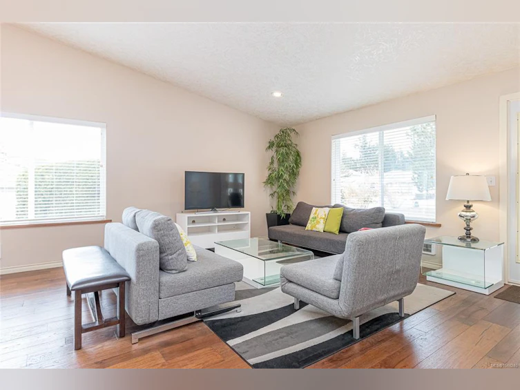 3043 Raymur Place, Qualicum Beach, BC, V9K 2N9 - 4