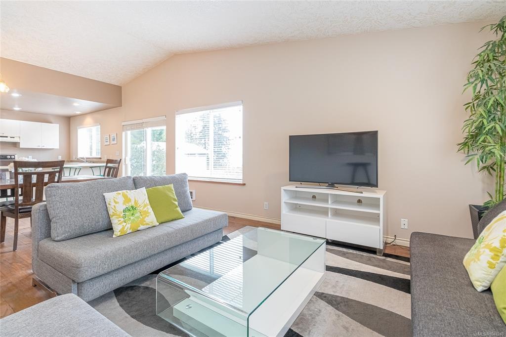 3043 Raymur Place, Qualicum Beach, BC, V9K 2N9 - 19