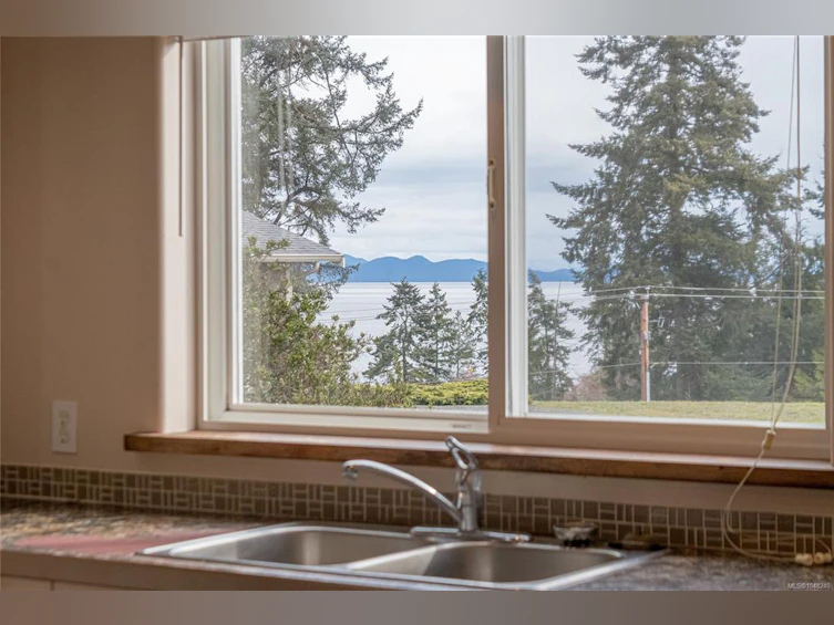 3043 Raymur Place, Qualicum Beach, BC, V9K 2N9 - 26