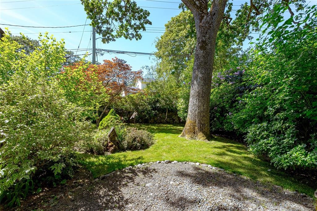 875 Richmond Avenue, Victoria, BC, V8S 3Z2 - 51