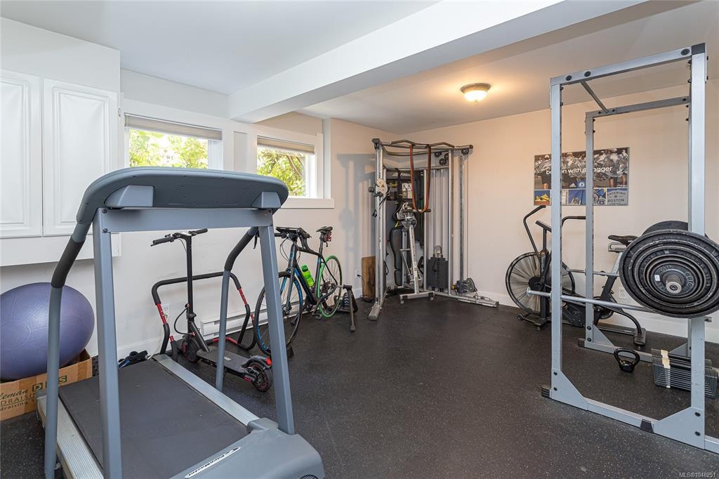 875 Richmond Avenue, Victoria, BC, V8S 3Z2 - 45