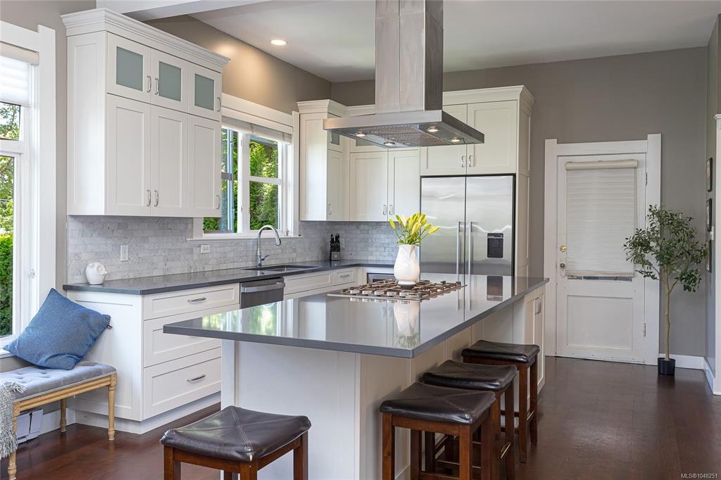 875 Richmond Avenue, Victoria, BC, V8S 3Z2 - 17