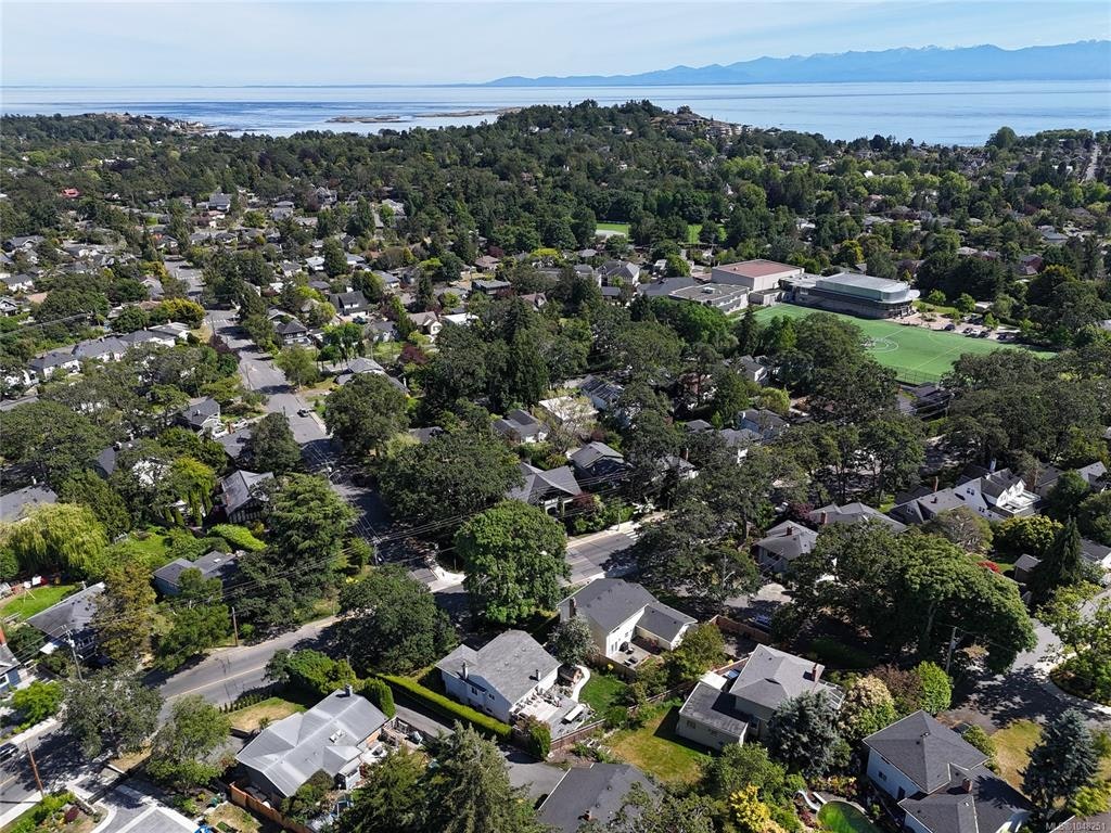 875 Richmond Avenue, Victoria, BC, V8S 3Z2 - 62