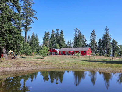 4114 S Island Highway - 4