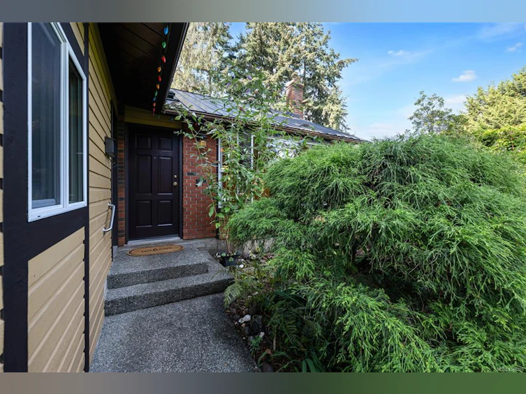 3334 Wishart Place, Colwood, BC, V9C 3N3 - 2