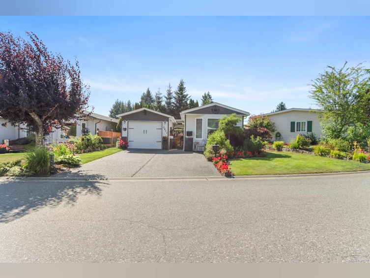 3871 King Arthur Drive, Nanaimo, BC, V9T 6B9 - 2
