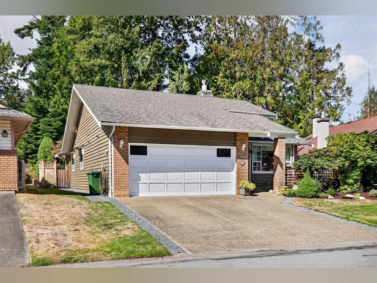 3568 S Arbutus Drive, Cobble Hill, BC, V0R 1L1 - 2