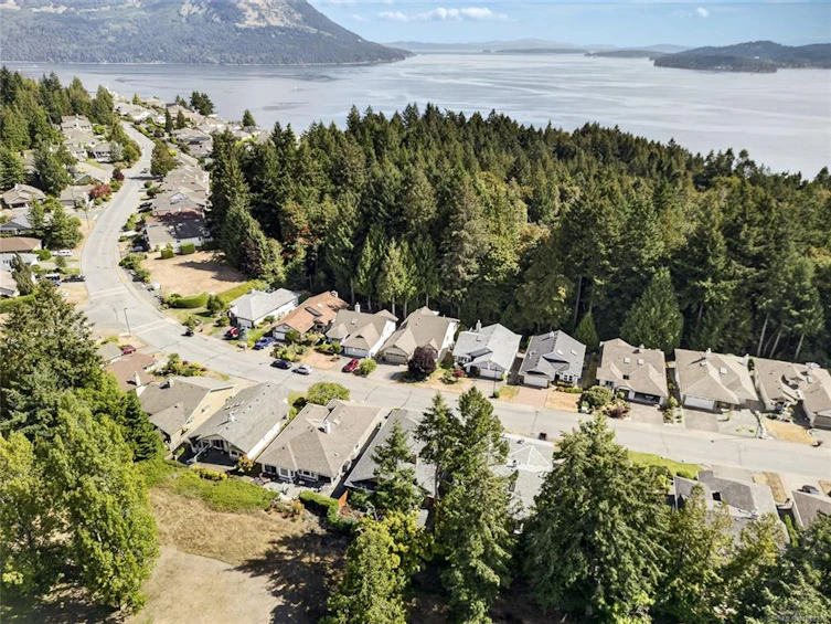 3568 S Arbutus Drive, Cobble Hill, BC, V0R 1L1 - 43