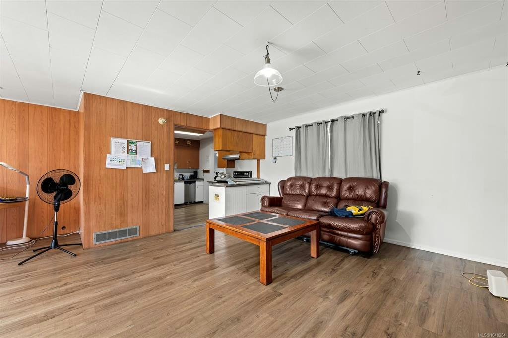 719 8th Street, Courtenay, BC, V9N 1N6 - 8