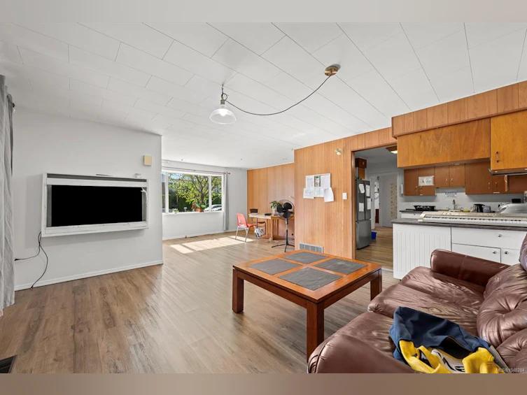 719 8th Street, Courtenay, BC, V9N 1N6 - 12