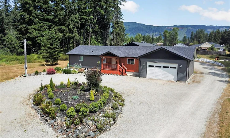 6353 Beaver Creek Road