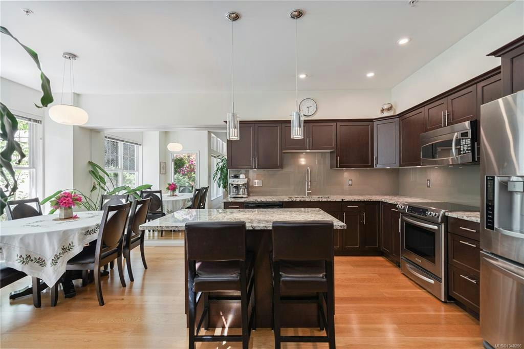 122-945 Bear Mountain Pkwy, Langford, BC, V9B 6T1 - 12