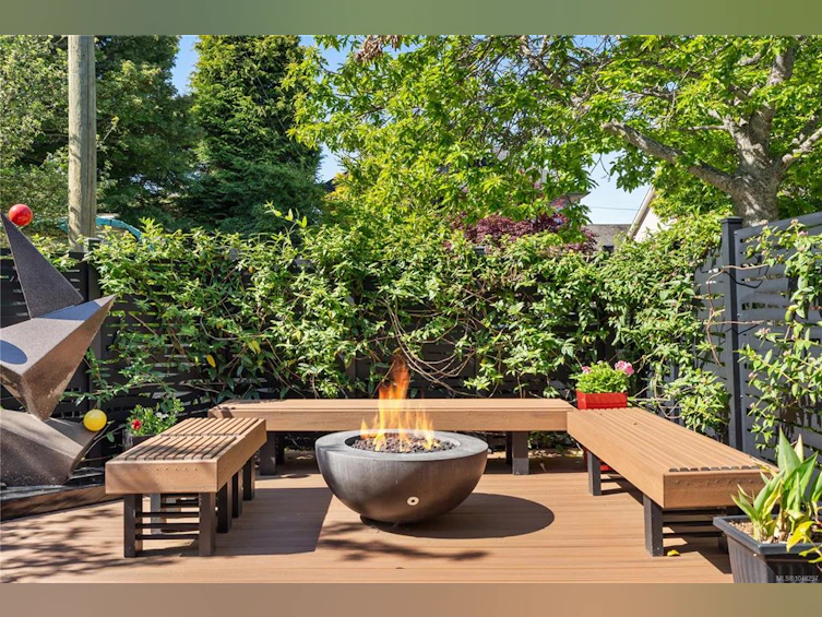 430 Luxton Avenue, Victoria, BC, V8V 1C9 - 6