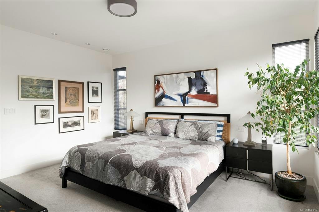 430 Luxton Avenue, Victoria, BC, V8V 1C9 - 33