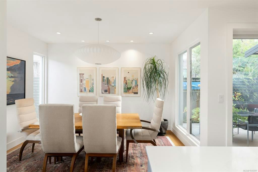 430 Luxton Avenue, Victoria, BC, V8V 1C9 - 22