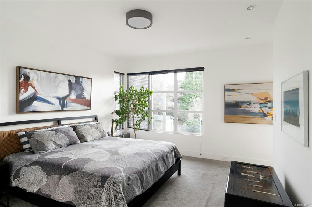 430 Luxton Avenue, Victoria, BC, V8V 1C9 - 32