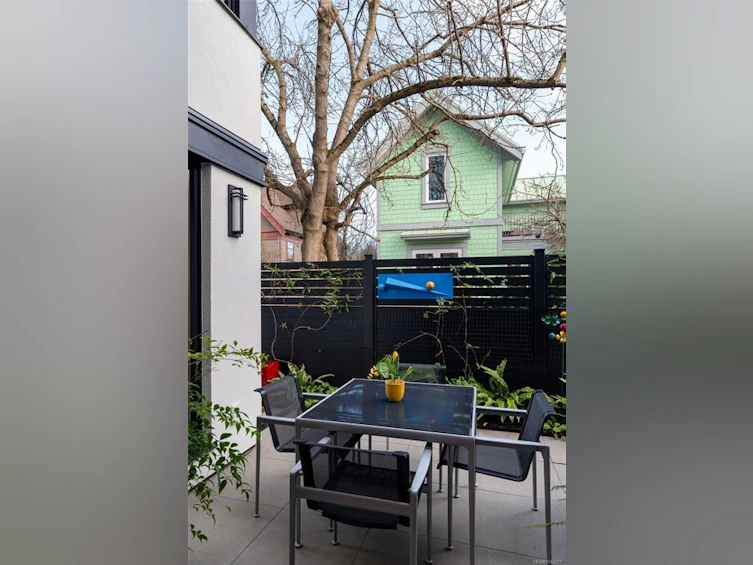 430 Luxton Avenue, Victoria, BC, V8V 1C9 - 51