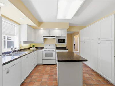 788 Stanhope Road - 5