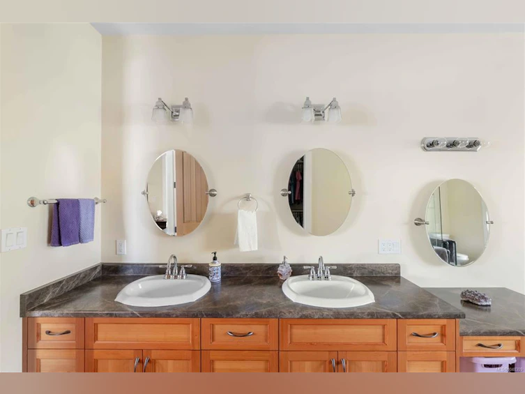 8105 Arthur Street, Crofton, BC, V0R 1R0 - 24