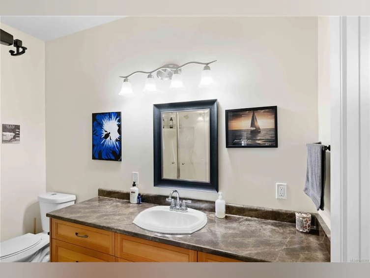 8105 Arthur Street, Crofton, BC, V0R 1R0 - 39