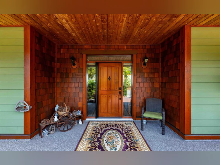 8105 Arthur Street, Crofton, BC, V0R 1R0 - 3