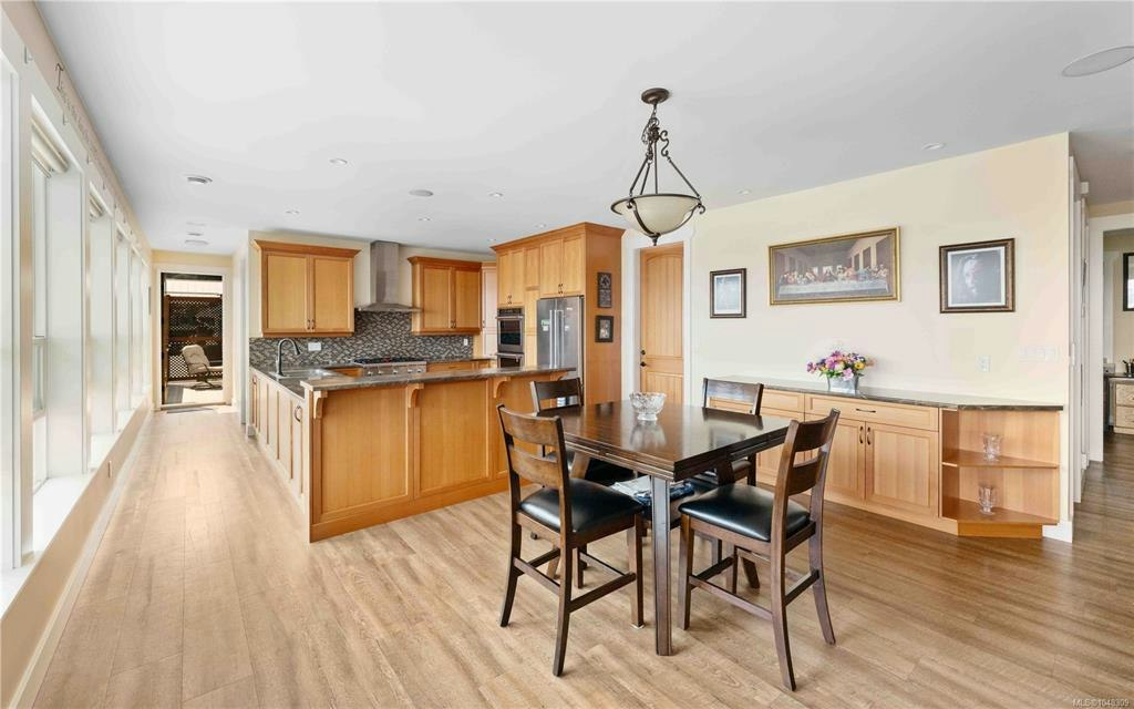 8105 Arthur Street, Crofton, BC, V0R 1R0 - 12