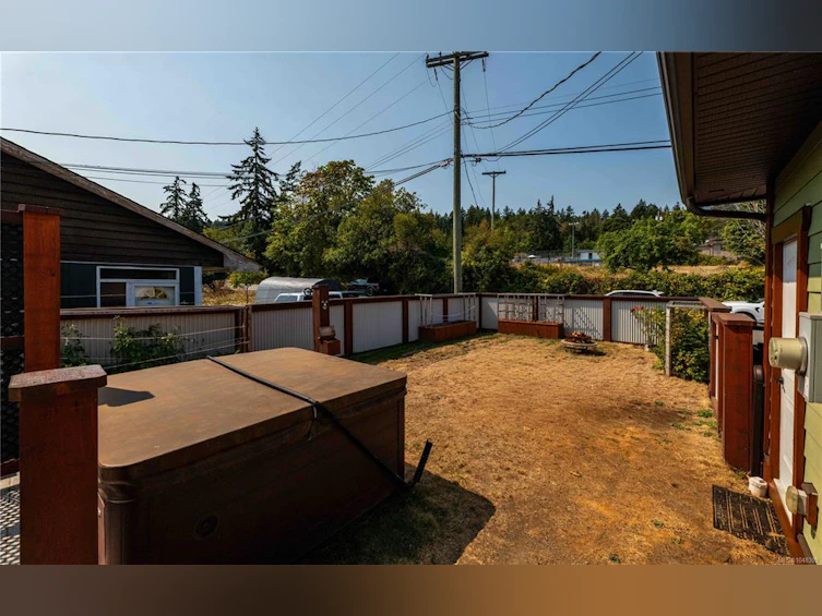8105 Arthur Street, Crofton, BC, V0R 1R0 - 18
