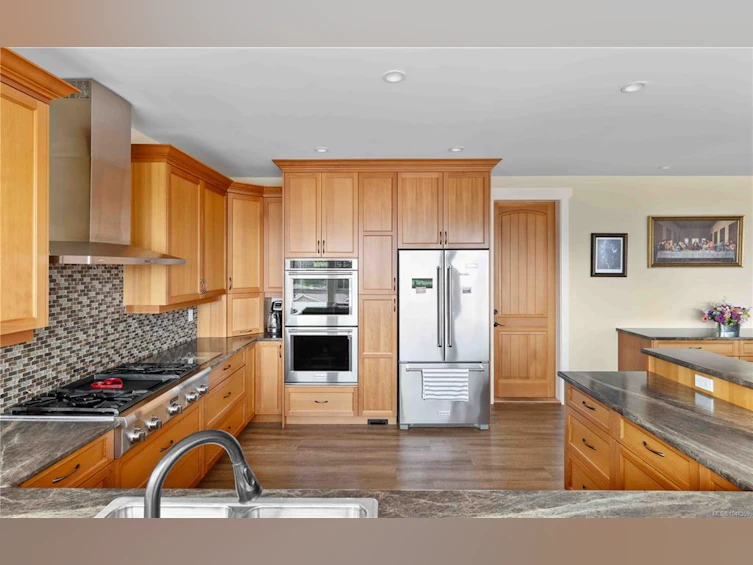 8105 Arthur Street, Crofton, BC, V0R 1R0 - 14