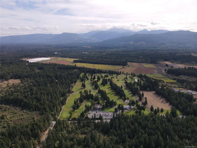 SL6 Essex Way, Qualicum Beach, BC, V9K 2A5 - 6