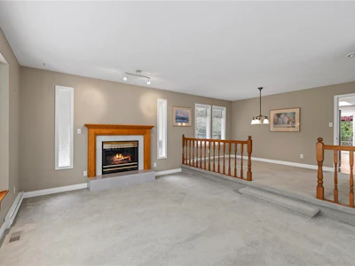 381 Fourneau Way - 3