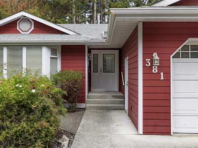 381 Fourneau Way - 2