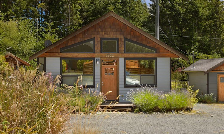 3822 Trailhead Drive